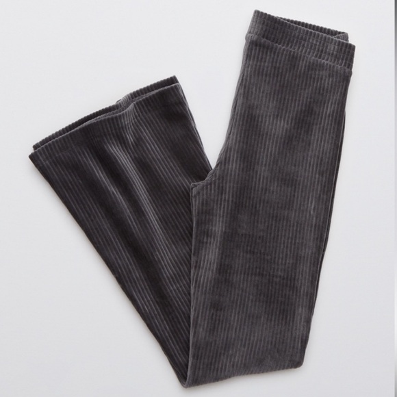 Aerie Groove-On Velour High Waisted Flare Pant | Size M Short | Smoked Gray - Picture 5 of 9